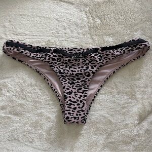 NWOT Victoria's Secret Pink and Black Wild Wanderer Leopard Bikini Bottom Size M